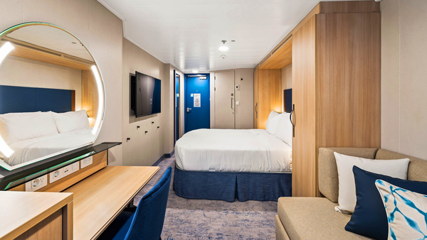 RCI Wonder of the Seas Promenade View Interior 1.jpeg